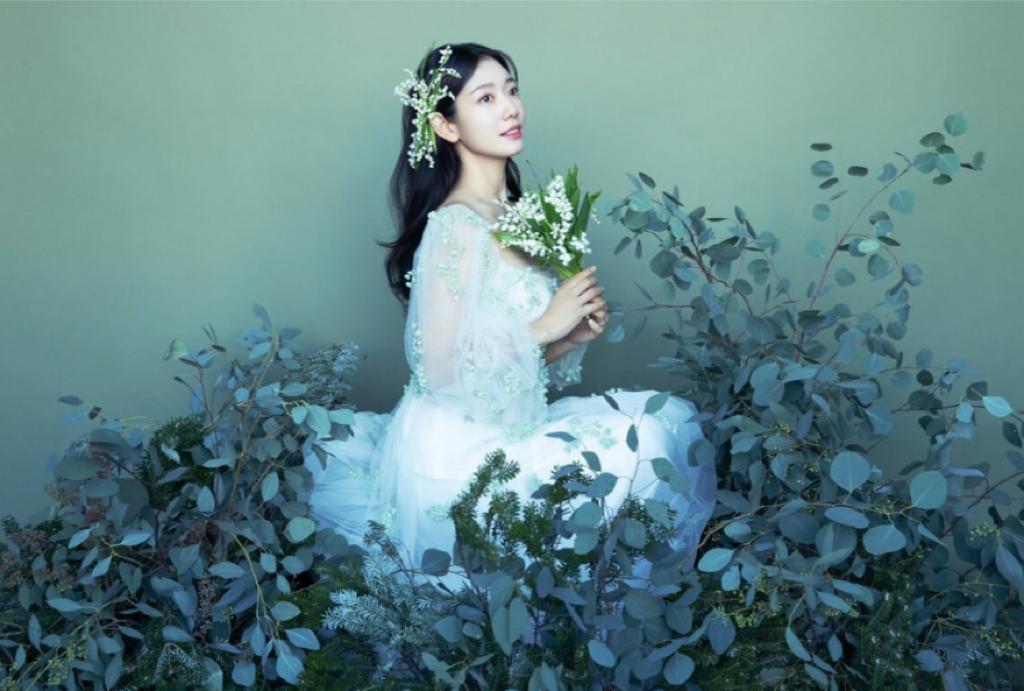 foto pernikahan park shin hye