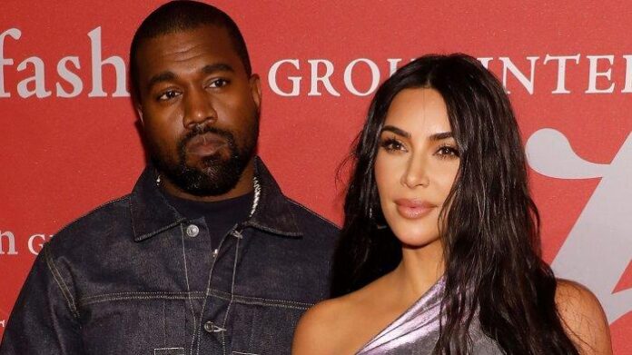 Heboh! Kim Kardashian & Kanye West Saling Serang di Medsos Perkara Anak Live TikTok