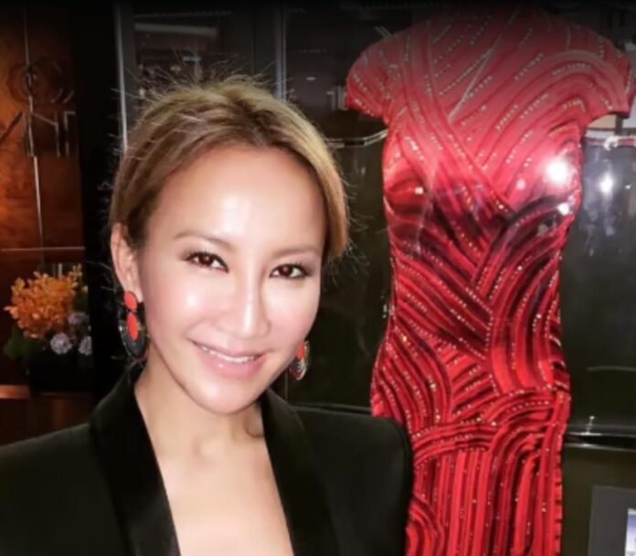 coco lee oscar outfit